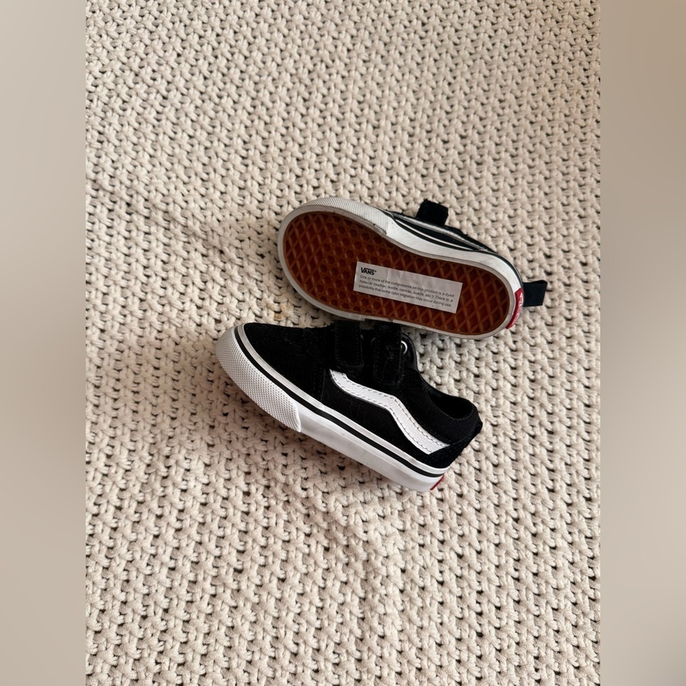 Vans Classic Black and White Low-Tops